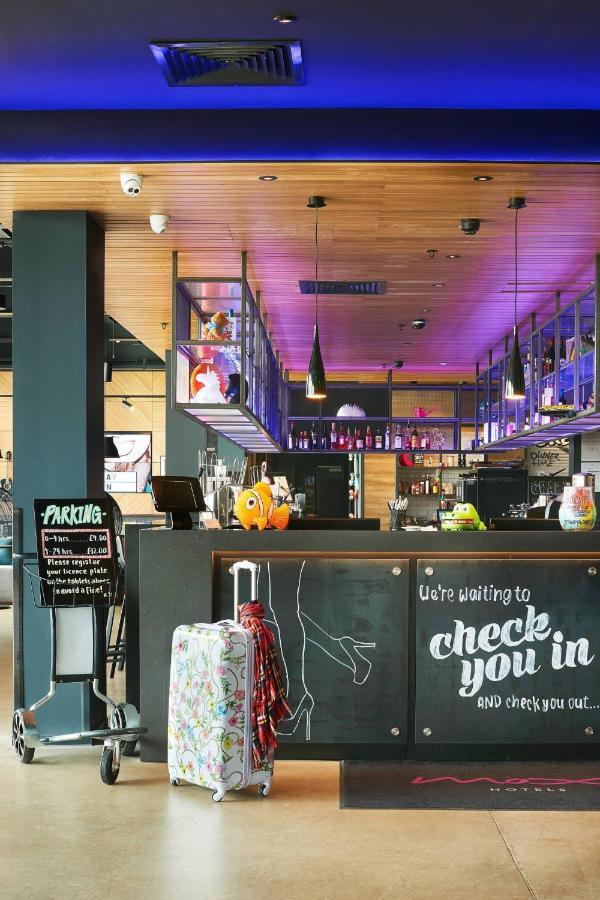 Moxy Edinburgh Airport Hotell Ingliston Eksteriør bilde